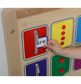 Tablica Ścienna Otwieranie I Zamykanie Zamków Suwaki Guziki Masterkidz
