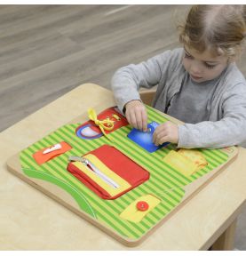 MASTERKIDZ Tablica Edukacyjna Trening Umiejętności Ubrania