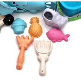 WOOPIE GREEN Zestaw do Piasku w Wiaderku z Łopatką Ryba 9 el. BIODEGRADOWALNY ORGANICZNY MATERIAŁ