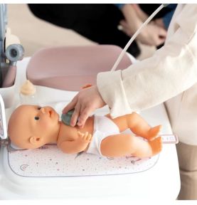 Smoby Baby Care Centrum Medyczne Opieki dla Lalek z Elektronicznym Tabletem + 24 akc.